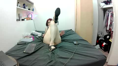 Empress Lillth online show from April 15, 2026, 7:58 pm