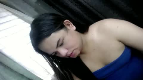 empressrheo online show from April 12, 2026, 3:33 am