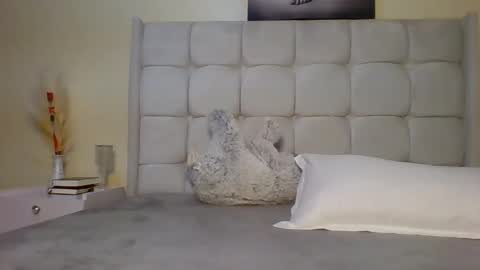 Snapshot of empressvee24 chatting on November 11, 2025, 11:43 am vee online show from November 11, 2025, 11:43 am