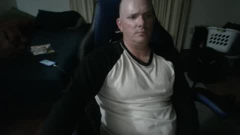 Snapshot of emsguy1 chatting on October 28, 2025, 3:32 am Matt online show from October 28, 2025, 3:32 am