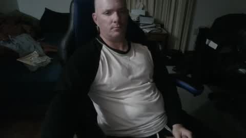 Snapshot of emsguy1 chatting on October 29, 2025, 7:43 am Matt online show from October 29, 2025, 7:43 am