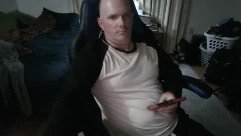 Snapshot of emsguy1 chatting on October 30, 2025, 3:52 am Matt online show from October 30, 2025, 3:52 am