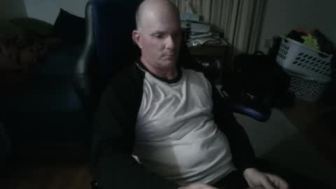 Snapshot of emsguy1 chatting on November 4, 2025, 5:06 am Matt online show from November 4, 2025, 5:06 am