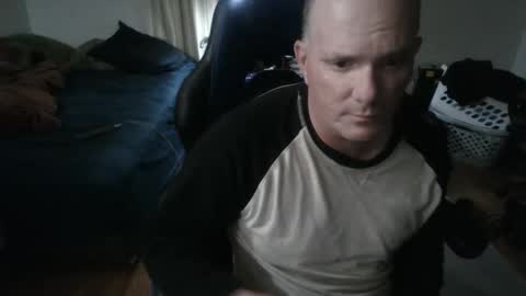 Snapshot of emsguy1 chatting on November 6, 2025, 5:19 am Matt online show from November 6, 2025, 5:19 am