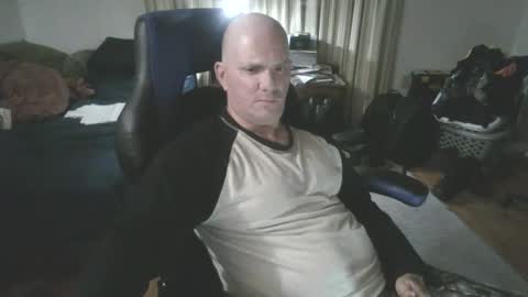 Snapshot of emsguy1 chatting on December 3, 2025, 5:37 am Matt online show from December 3, 2025, 5:37 am