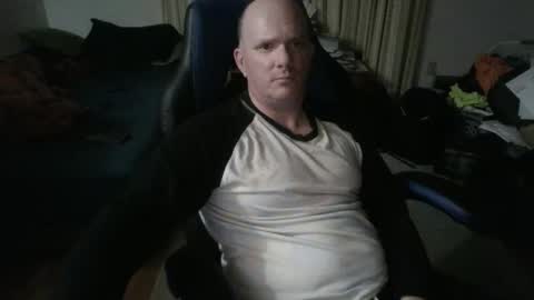 Snapshot of emsguy1 chatting on December 16, 2025, 4:50 am Matt online show from December 16, 2025, 4:50 am