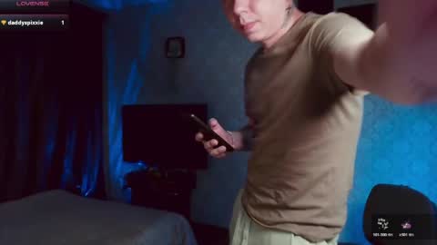 Snapshot of emveeboy96 chatting on May 11, 2026, 7:00 pm emveeboy96 online show from May 11, 2026, 7:00 pm