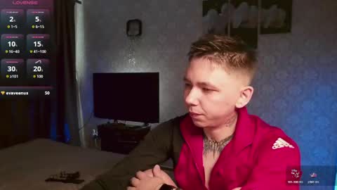 Snapshot of emveeboy96 chatting on May 19, 2026, 5:58 am emveeboy96 online show from May 19, 2026, 5:58 am
