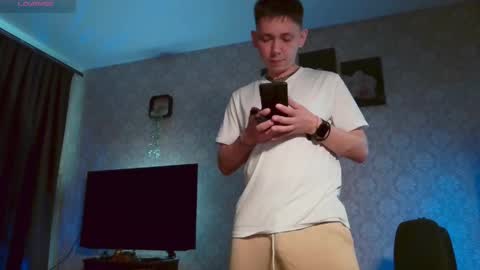 Snapshot of emveeboy96 chatting on May 21, 2026, 8:10 am emveeboy96 online show from May 21, 2026, 8:10 am