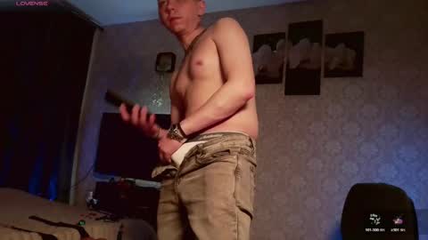 Snapshot of emveeboy96 chatting on May 21, 2026, 9:00 pm emveeboy96 online show from May 21, 2026, 9:00 pm