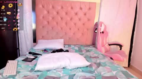 Snapshot of emy_bw chatting on February 9, 2025, 5:50 am Emy New profile my other account was suspended follow me online show from February 9, 2025, 5:50 am