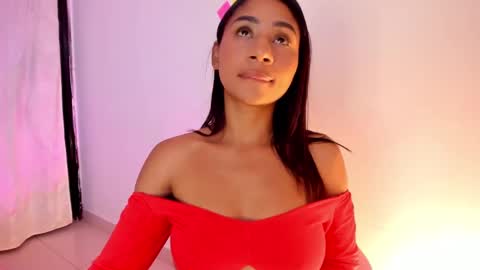 Snapshot of emy_bw chatting on March 4, 2025, 11:32 pm Emy New profile my other account was suspended follow me online show from March 4, 2025, 11:32 pm