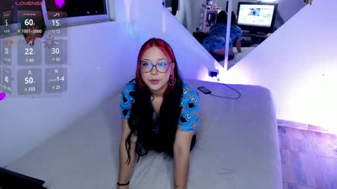 Snapshot of emy_xdy chatting on January 22, 2025, 6:20 am Im Emily would you like to help me reach 100  online show from January 22, 2025, 6:20 am