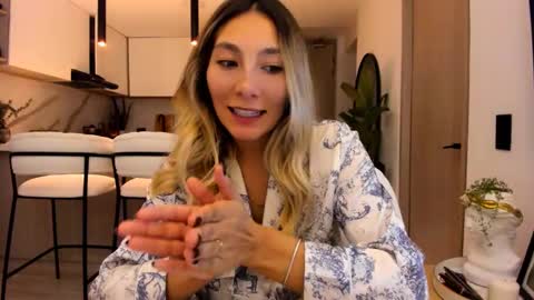 emyconneer online show from February 28, 2025, 2:09 am