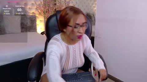 Sexy Emyli  online show from January 14, 2026, 2:55 pm