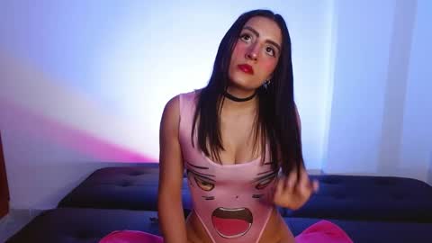 Snapshot of emysofia chatting on June 4, 2026, 6:41 am SOFI online show from June 4, 2026, 6:41 am