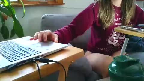 Snapshot of emyxxl chatting on February 13, 2026, 2:57 pm emyxxl online show from February 13, 2026, 2:57 pm