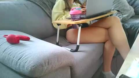 Snapshot of emyxxl chatting on March 3, 2026, 1:28 pm emyxxl online show from March 3, 2026, 1:28 pm