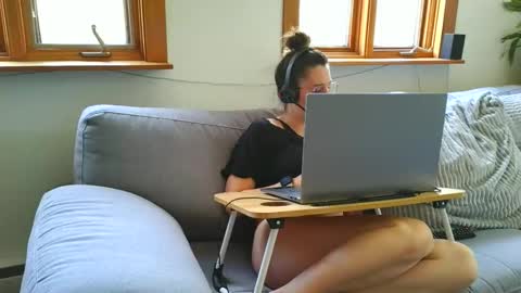 Snapshot of emyxxl chatting on May 26, 2026, 5:53 pm emyxxl online show from May 26, 2026, 5:53 pm