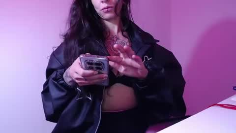 Snapshot of enchantressqueen chatting on July 24, 2026, 12:36 pm EnchantressQueen online show from July 24, 2026, 12:36 pm