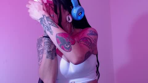 Snapshot of enchantressqueen chatting on July 30, 2026, 5:34 pm EnchantressQueen online show from July 30, 2026, 5:34 pm