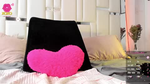 Enchanttress online show from February 7, 2025, 5:20 am