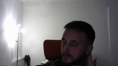 Snapshot of enerjizzer chatting on December 28, 2024, 7:00 am 3from Desire online show from December 28, 2024, 7:00 am