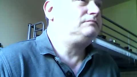 Snapshot of englishguysurrey chatting on June 21, 2026, 7:44 am englishguysurrey online show from June 21, 2026, 7:44 am