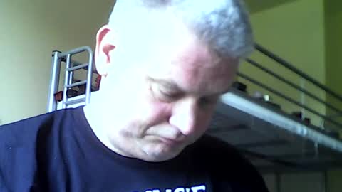 Snapshot of englishguysurrey chatting on June 26, 2026, 11:36 am englishguysurrey online show from June 26, 2026, 11:36 am