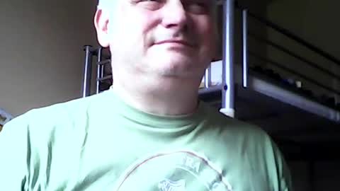 Snapshot of englishguysurrey chatting on July 18, 2026, 9:46 am englishguysurrey online show from July 18, 2026, 9:46 am