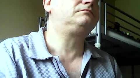 Snapshot of englishguysurrey chatting on July 23, 2026, 7:28 am englishguysurrey online show from July 23, 2026, 7:28 am