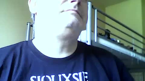 Snapshot of englishguysurrey chatting on July 24, 2026, 9:29 am englishguysurrey online show from July 24, 2026, 9:29 am