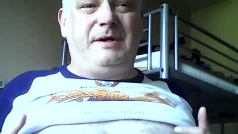 Snapshot of englishguysurrey chatting on August 2, 2026, 6:45 am englishguysurrey online show from August 2, 2026, 6:45 am