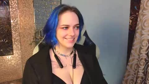 enifery online show from October 22, 2025, 3:34 pm