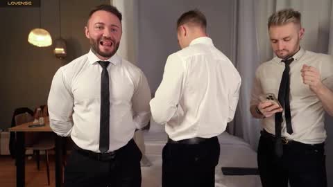 Johnny online show from September 27, 2025, 3:17 pm