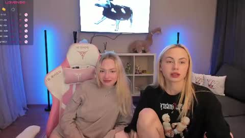 Snapshot of enjoyment_place chatting on June 27, 2026, 12:22 pm Maria and James online show from June 27, 2026, 12:22 pm