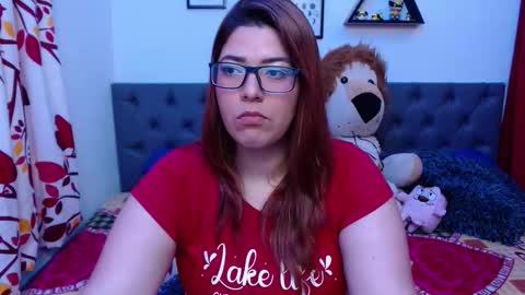 Lunamedel24 online show from February 8, 2026, 3:32 am