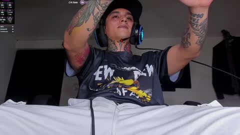 enjoymycock99 online show from December 19, 2024, 9:28 pm