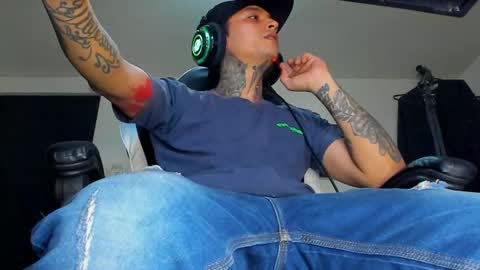 enjoymycock99 online show from March 10, 2025, 9:40 pm