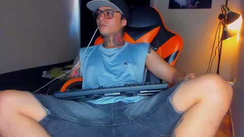 Snapshot of enjoymycock99 chatting on July 25, 2026, 7:22 pm enjoymycock99 online show from July 25, 2026, 7:22 pm