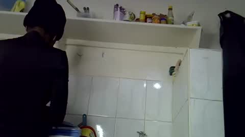 Snapshot of enkarxx chatting on April 13, 2026, 7:36 am enkarxx online show from April 13, 2026, 7:36 am