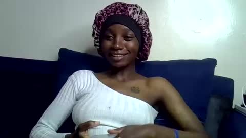Snapshot of enkarxx chatting on April 17, 2026, 11:35 am enkarxx online show from April 17, 2026, 11:35 am