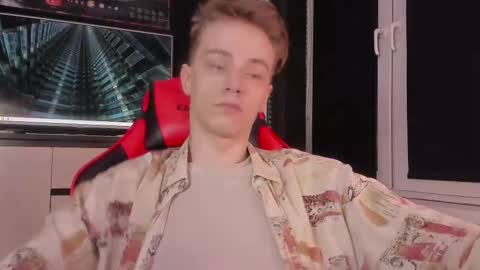 Snapshot of enkeer chatting on October 27, 2025, 8:57 pm Enker online show from October 27, 2025, 8:57 pm