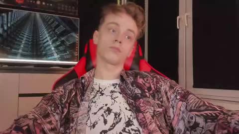 Snapshot of enkeer chatting on November 1, 2025, 5:37 pm Enker online show from November 1, 2025, 5:37 pm