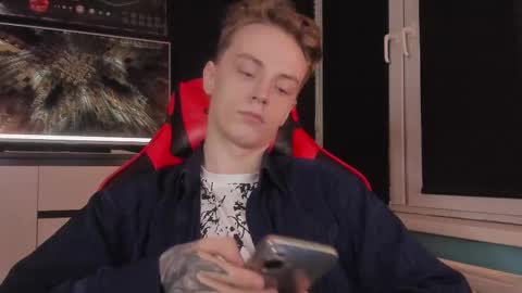 Snapshot of enkeer chatting on November 10, 2025, 5:12 pm Enker online show from November 10, 2025, 5:12 pm