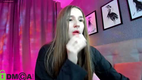 enn_allenn online show from October 19, 2025, 4:02 am