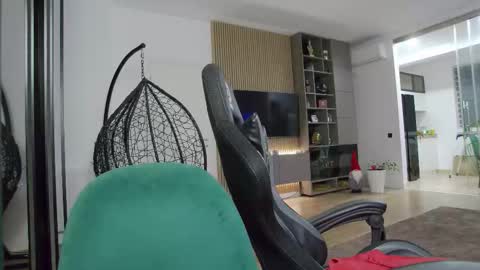 Erik online show from February 3, 2026, 7:41 pm