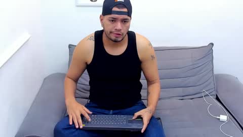 enrique online show from January 7, 2025, 6:14 pm