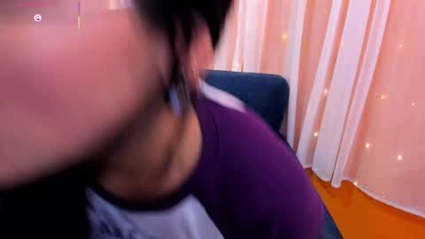 Snapshot of enyel_valmina chatting on March 5, 2025, 11:05 pm Enyel online show from March 5, 2025, 11:05 pm