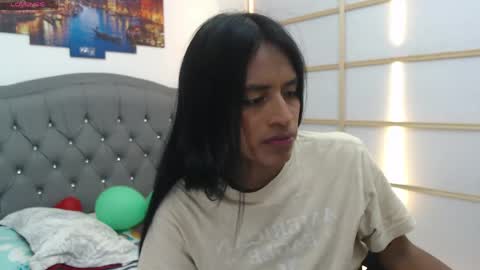 Snapshot of enyelin chatting on May 5, 2026, 10:18 pm Enyenlina online show from May 5, 2026, 10:18 pm